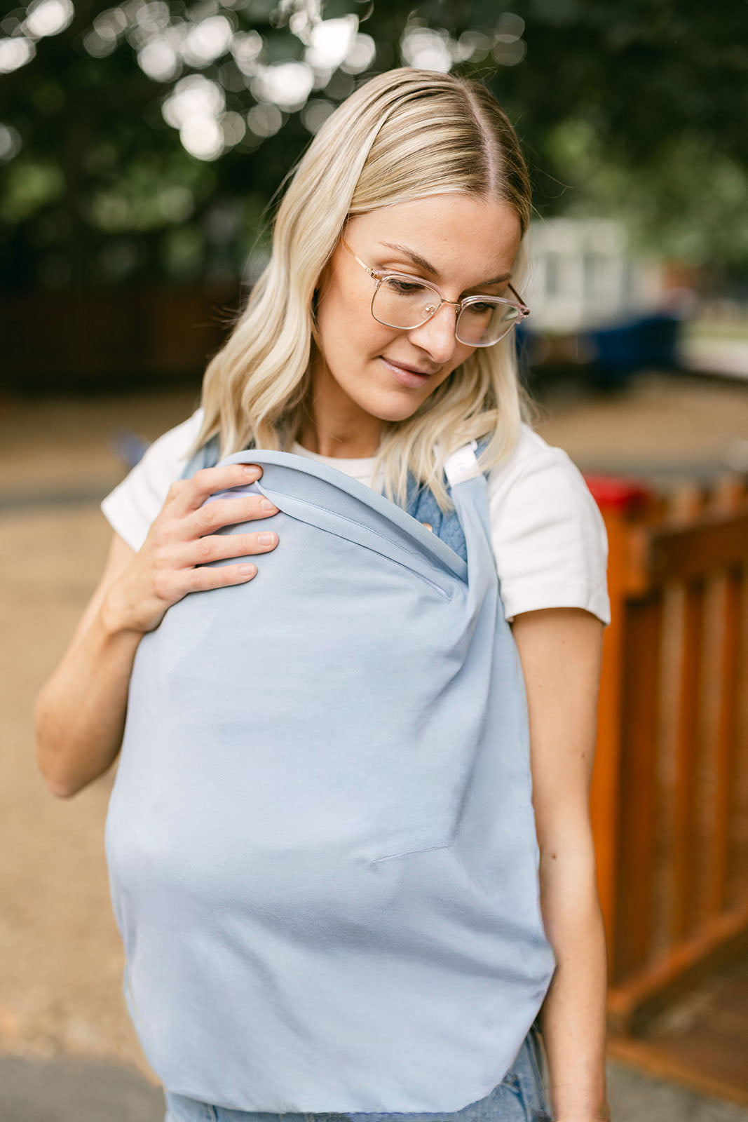 Sunsafe baby wearing, UPF50+ baby carrier protection 