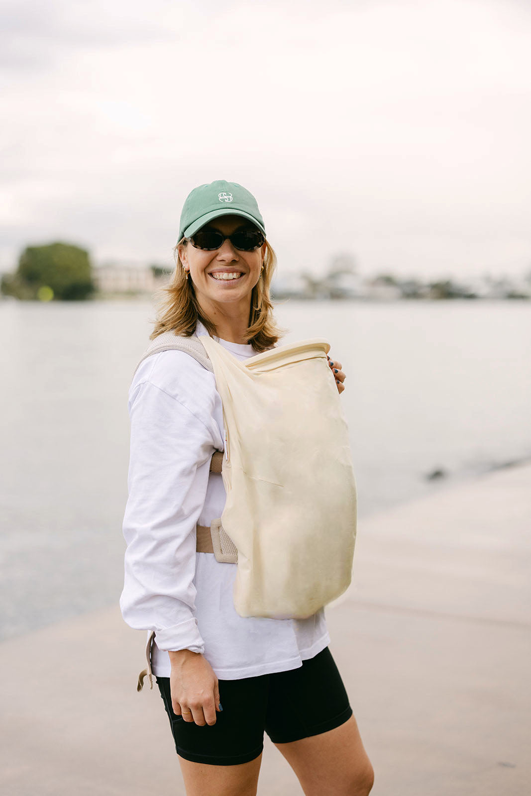 Sunsafe baby wearing, UPF50+ baby carrier protection 